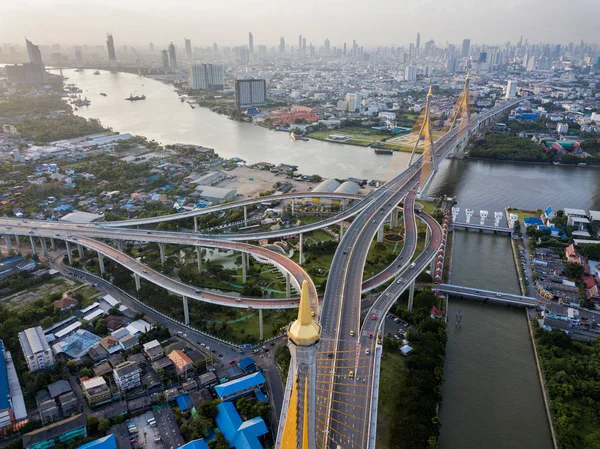 Vista Aérea Del Puente Colgante Bhumibol Cruzar Río Chao Phraya —  Fotos de Stock