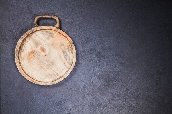 Деревянные тарелки ручной работы
.