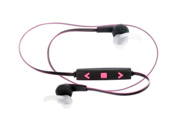 Siyah kablosuz kulaklıklar. Beyaz arka plan üzerinde izole kulaklık.