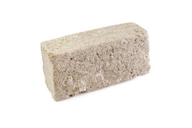 Beyaz arka planda izole edilmiş halva ayçiçeği parçaları. Güzel helva tatlı dilimleri. Tam alan derinliği.