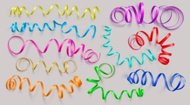 Gri arka planda gerçekçi renkli şeritler kümesi. Vektör illüstrasyon. Tebrik kartı, tatil, afiş, hediye ve vb için kullanılabilir.