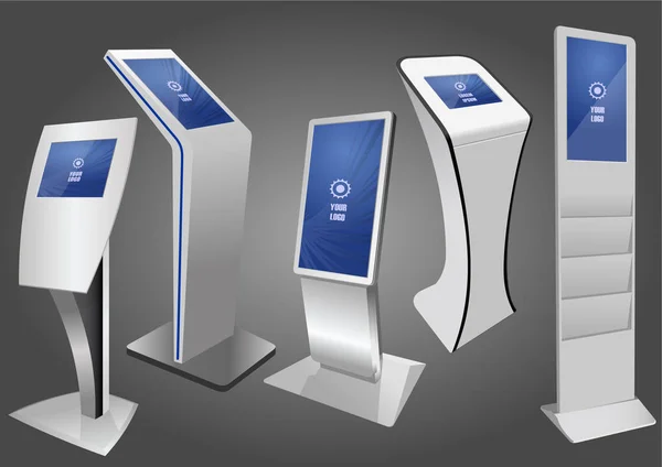 Fünf Interaktive Werbekioske Anzeigendisplay Terminal Stand Touchscreen Display Vorlage Gefälscht — Stockvektor