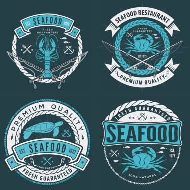 Deniz ürünleri restoranı, menü tasarım öğesi için deniz ürünleri etiketi, rozeti, amblemi veya logosu seti. 