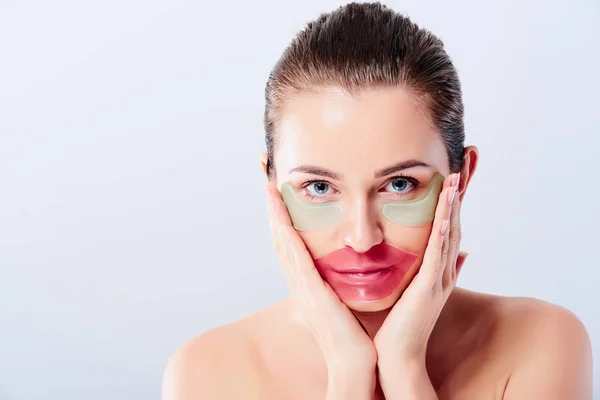 Piękno Pojęcie Opieki Leczenia Skóry Zbliżenie Kobieta Naturalny Makijaż Plastry — Zdjęcie stockowe