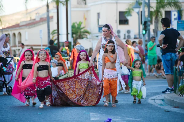 Fiestas Verano Ciudad Denia Alicante Carnaval Las Calles Vestidos Gentes —  Fotos de Stock