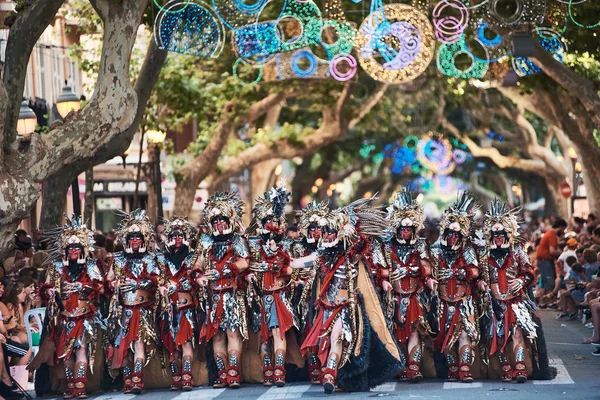 España Denia Agosto 2018 Disfrazado Con Hermosos Trajes Brillantes Para —  Fotos de Stock