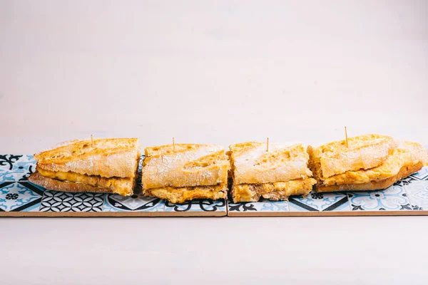 Bocadillo Tortilla Іспанська Картопляна Омлет Сендвіч Задньому Плані Традиційний Класичний — стокове фото