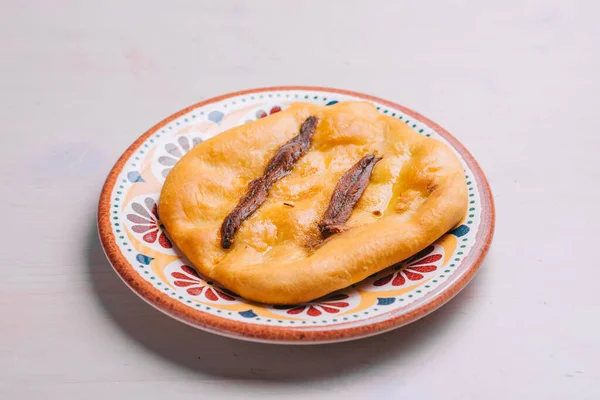 Смажена Мини Пицца Анчоусами Маслом Традиційне Іспанське Тісто Овочами — стокове фото