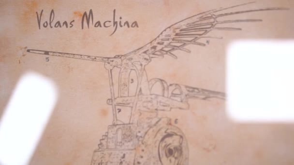 Schizzo macchina volante antico disegnato da Leonardo Da Vinci — Video Stock