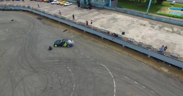 KIEV, Ucrania - 17 de agosto de 2018: Campeonato de la serie de coches a la deriva — Vídeo de stock