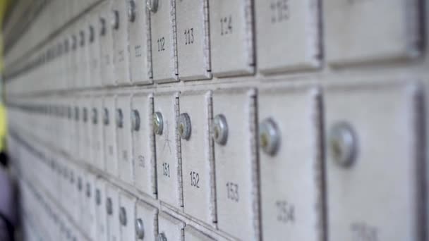 Caixas postais em uma linha de fundo — Vídeo de Stock
