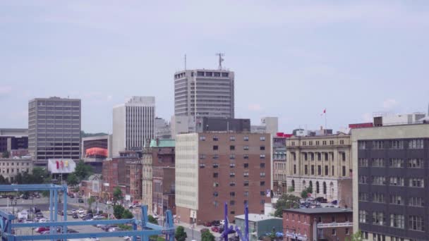 Saint John, New Brunswick-július 30, 2019: építészet, híres épületek és tereptárgyak a kanadai tartomány — Stock videók