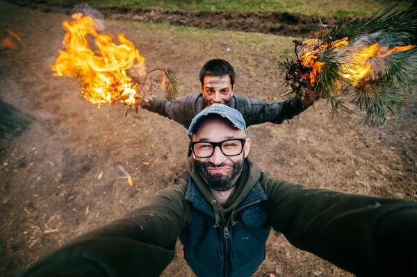 Punto Vista Della Fotocamera Amici Ingannare Sulla Macchina Fotografica Nella — Foto Stock