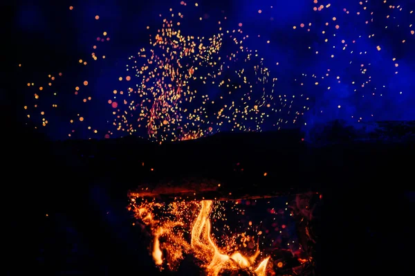 Vista Cerca Quema Fogata Como Fondo Abstracto Oscuro — Foto de Stock