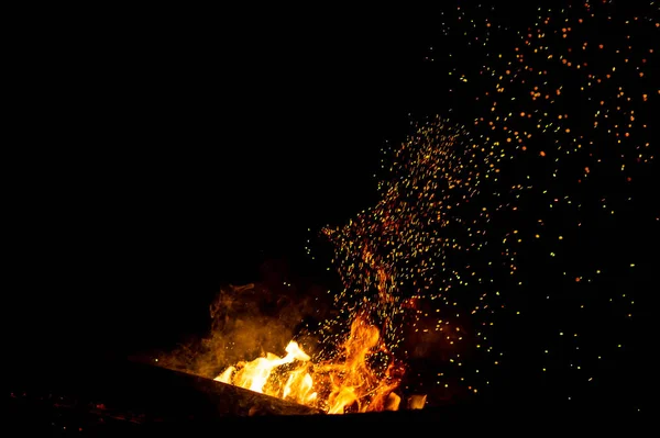 Close View Burning Campfire Dark Abstract Background — Stock Photo, Image