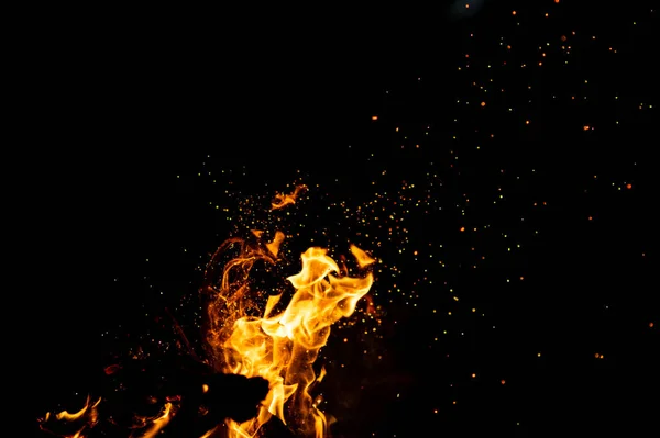 Close View Burning Campfire Dark Abstract Background — Stock Photo, Image