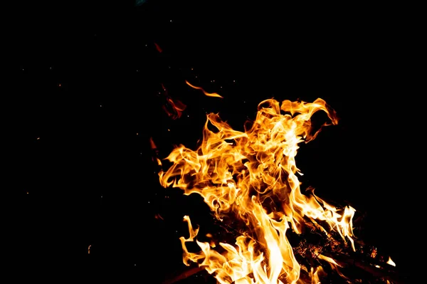 Close View Burning Campfire Dark Abstract Background — Stock Photo, Image