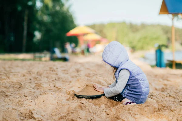 Little Adorable Girl Building Sand Castle Beach — Stock Photo, Image