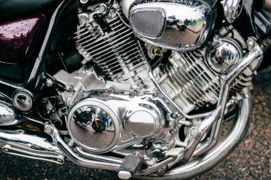 motosiklet ile lots-in krom Ayrıntılar görünümünü kapat