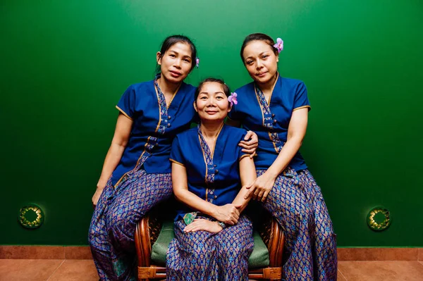 Asiatische Kurmasseure Uniform Kurzentrum — Stockfoto