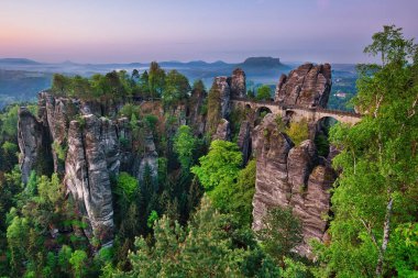 Bastei, Sakson İsviçre Ulusal Parkı Almanya'nın Elbe Kumtaşı Dağları