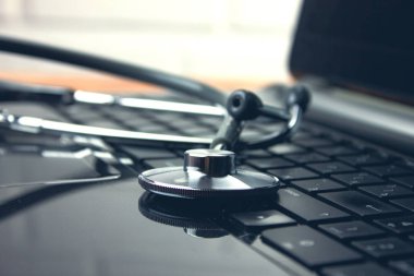 stetoskop tıbbi konseptiyle .