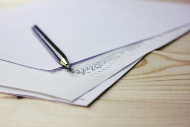 Masaüstü üzerindeki iş kavramı belgeler