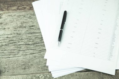 Masaüstü üzerindeki iş kavramı belgeler