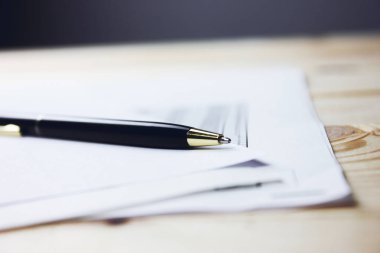 Masaüstü üzerindeki iş kavramı belgeler