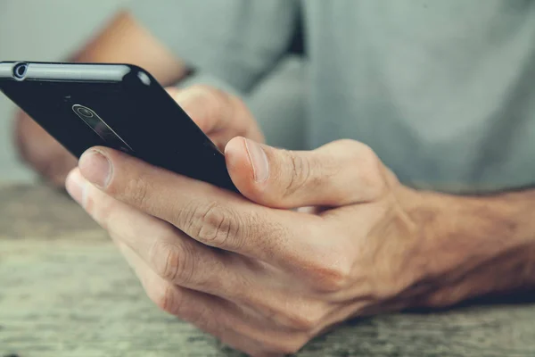 Man with mobile phone . — Stock Photo, Image