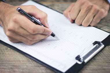 Masaüstü üzerindeki iş kavramı belgeler