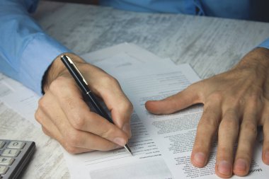 Masaüstü üzerindeki iş kavramı belgeler