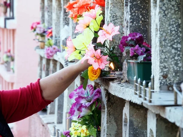 Proceso Honrar Los Difuntos Encender Velas Momento Antes Del Evento — Foto de Stock