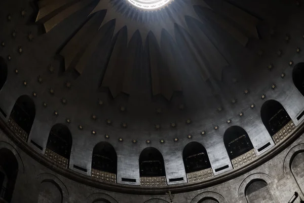 Jerusalem, israel - 19. juni 2018: kuppel in der kirche des heiligen grabes, jerusalem, israel — Stockfoto