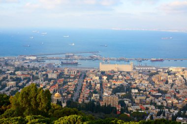 Hifa şehir ve Akdeniz deniz yukarıdan görüntüleyin