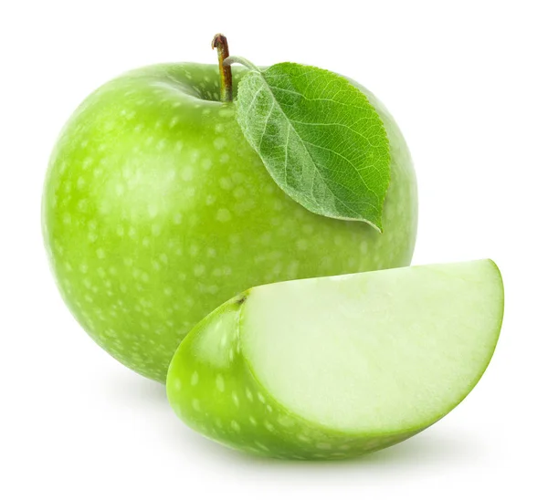 Una manzana aislada. Fruto de manzana verde entero y una pieza aislada sobre fondo blanco, con camino de recorte — Foto de Stock