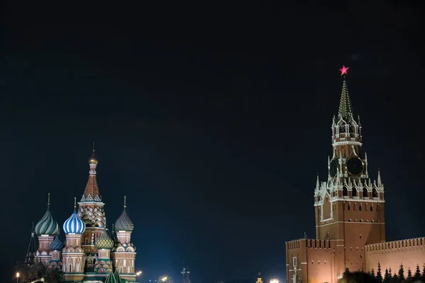 Catedral Basilio Torre Spasskaya Contra Cielo Nocturno Moscú Plaza Roja — Foto de Stock