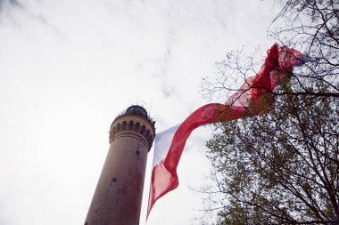 Büyük Polonya bayrağı, Swinoujscie deniz feneri. Bağımsızlık günü.