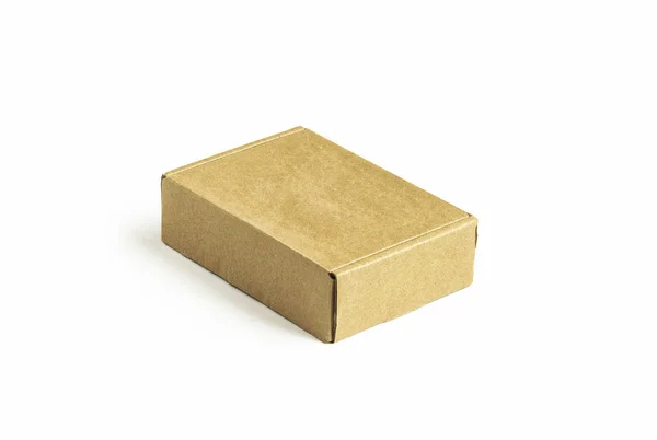 Küçük Bir Karton Kutu Ambalaj Için Beyaz Bir Arka Plan — Stok fotoğraf