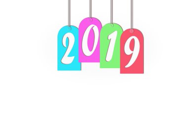 Beyaz bir arka plan üzerinde yeni 2019 Tebrikler tasarımı için halatlar üzerinde numaraları ile birlikte çok renkli tabaklar