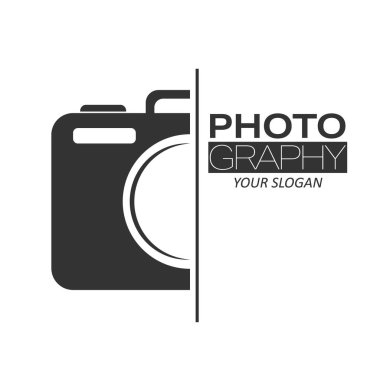 Bir fotoğrafçı, fotoğraf stüdyosu ve yaratıcı şirket için beyaz bir arkaplanda izole edilmiş bir kamera silüeti.