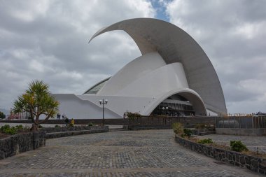 Santa Cruz de Tenerife, İspanya - 05 / 13 / 2018: Auditorio de Tenerife, hisse senedi