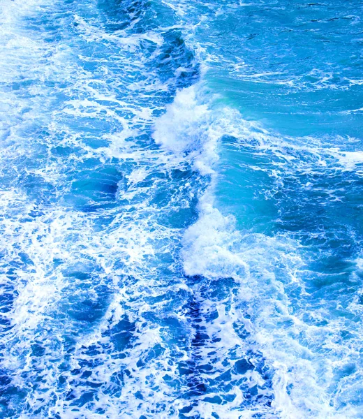 Блакитне штормове море — стокове фото