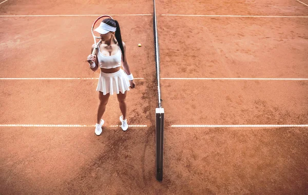 Prêt Gagner Vue Dessus Une Joueuse Tennis Sexy Regardant Loin — Photo