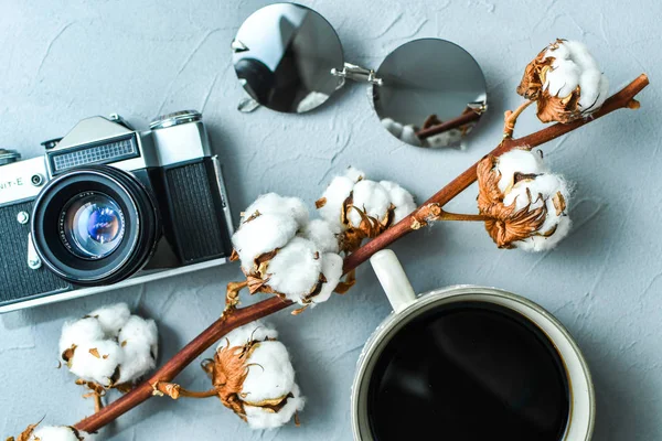 Eski zenit kamera flatlay