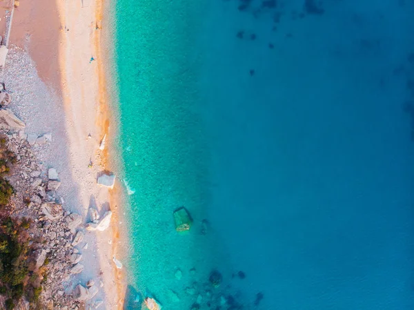 Vista aérea de la costa adriática, disparo de dron — Foto de Stock
