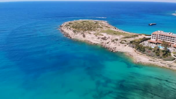 Aerial view of beautiful bay with crystal clear water in Mediterranean, on sunny day — Stock Video