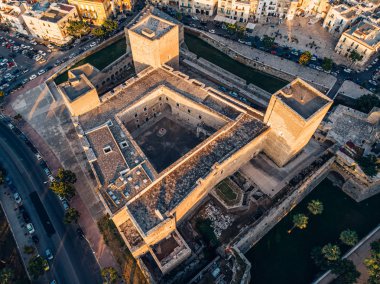Castello Normanno-Svevo'nun Bari, İtalya'daki havadan görünümü