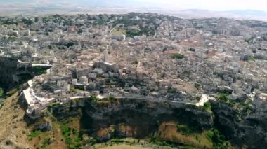 Sanny Day, Basilicata, Güney İtalya 'da Antik Matera Kasabası Panoramik Görünümü