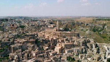 Sanny Day, Basilicata, Güney İtalya 'da Antik Matera Kasabası Panoramik Görünümü